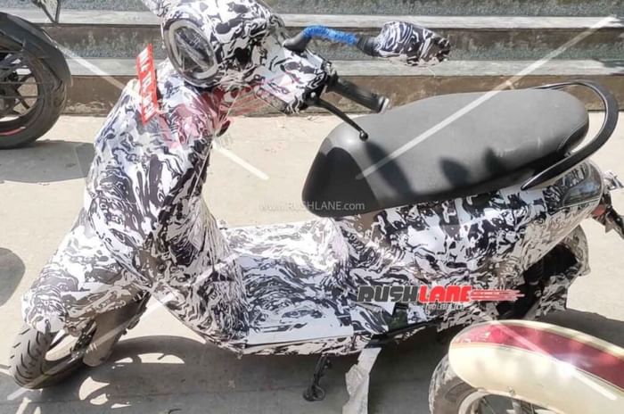 New-gen Bajaj Chetak spotted testing